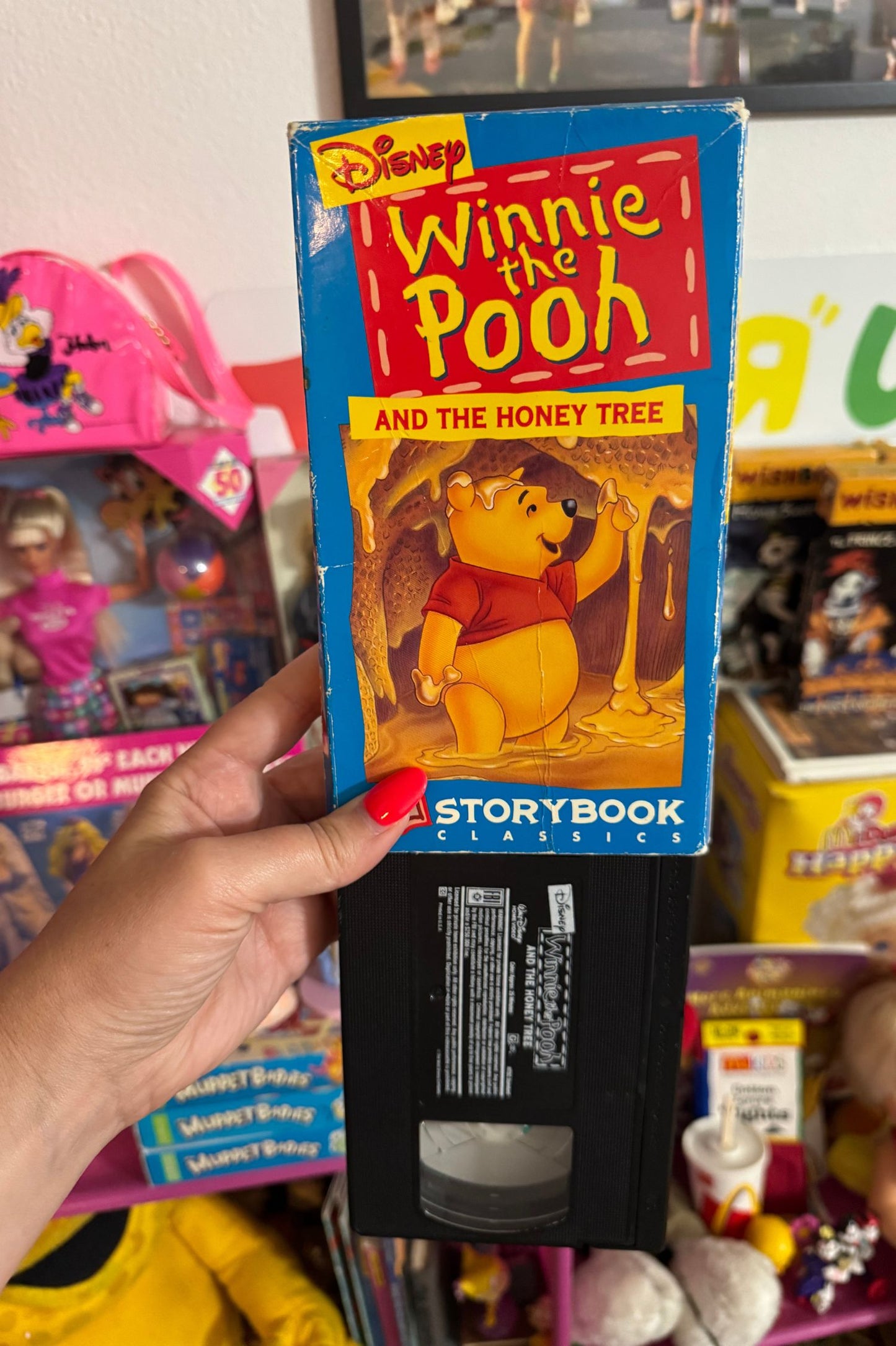 WINNIE THE POOH AND THE HONEY TREE VHS*