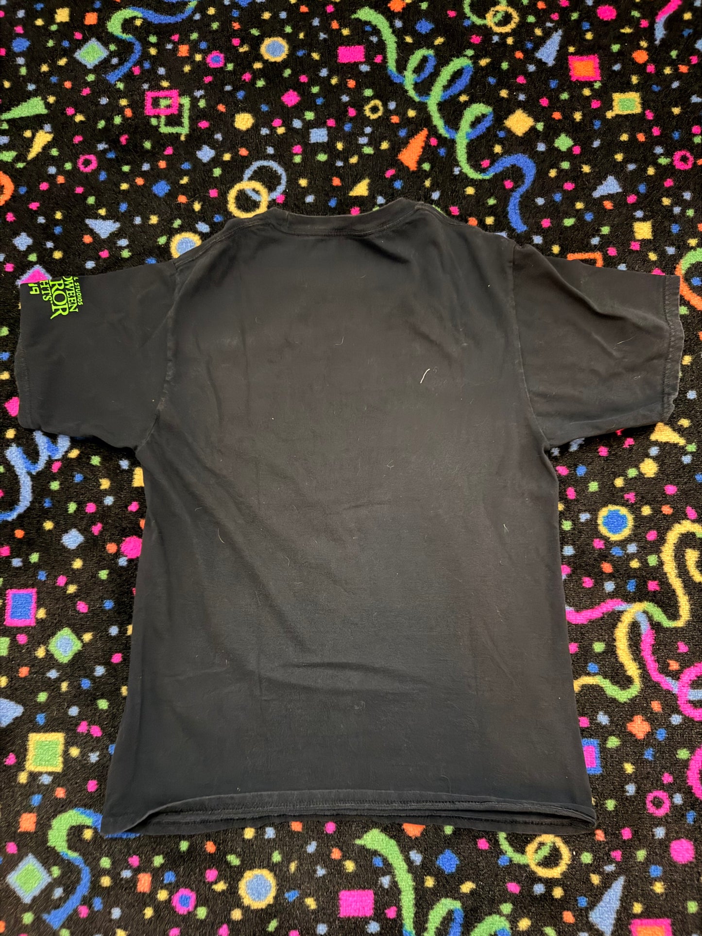 Halloween Horror Nights 2019 tee size small