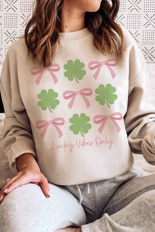 LUCKY VIBES ONLY GRAPHIC SWEATSHIRT