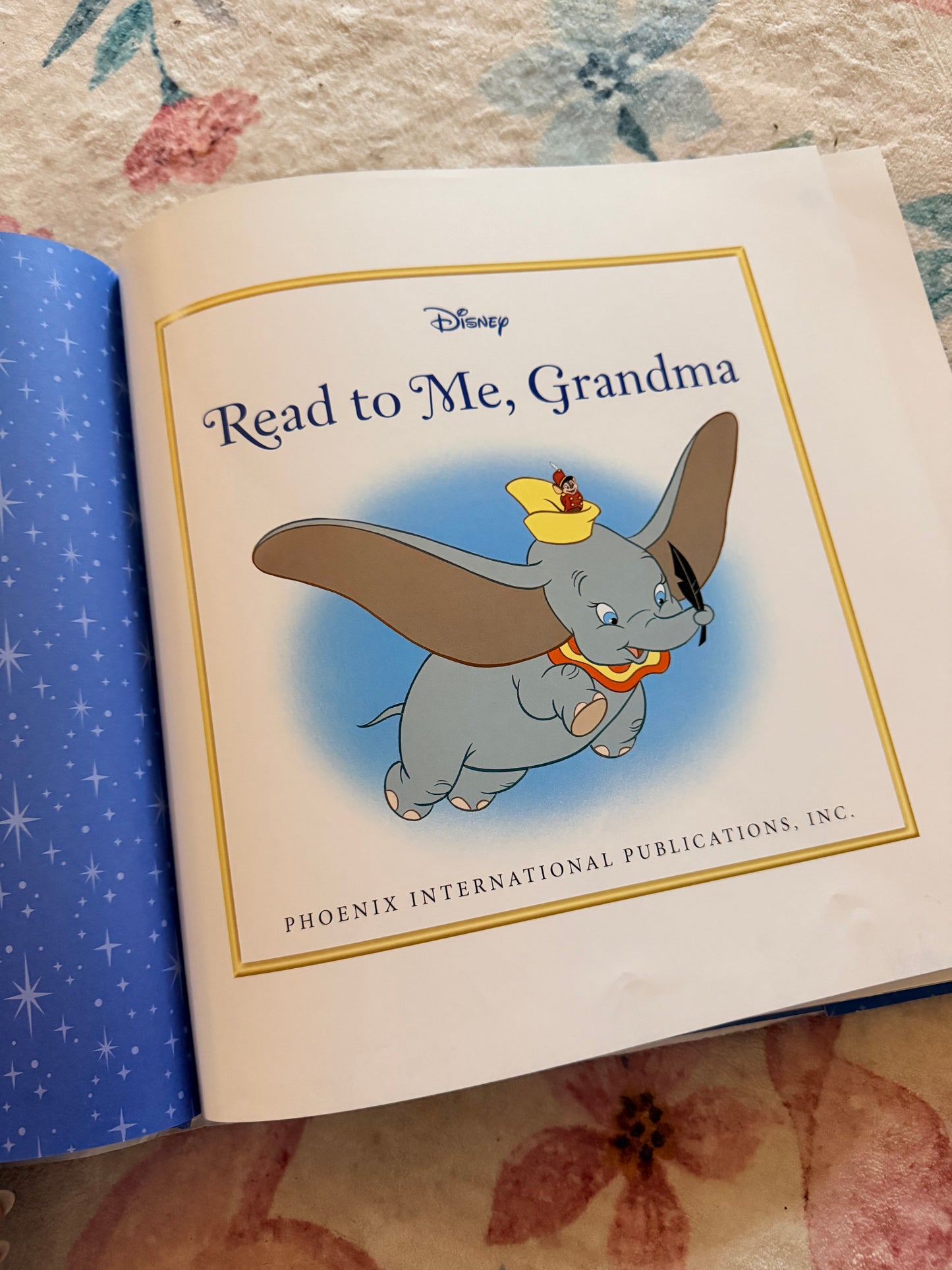 Read to me Grandma Disney Keepsake collection