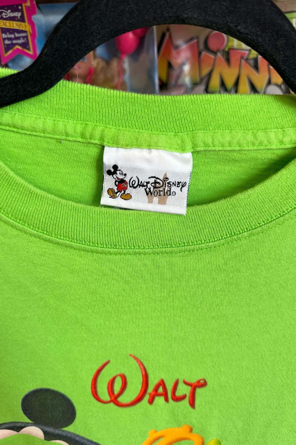 VINTAGE 90’S LIME GREEN WALT DISNEY WORLD TEE - MEDIUM*