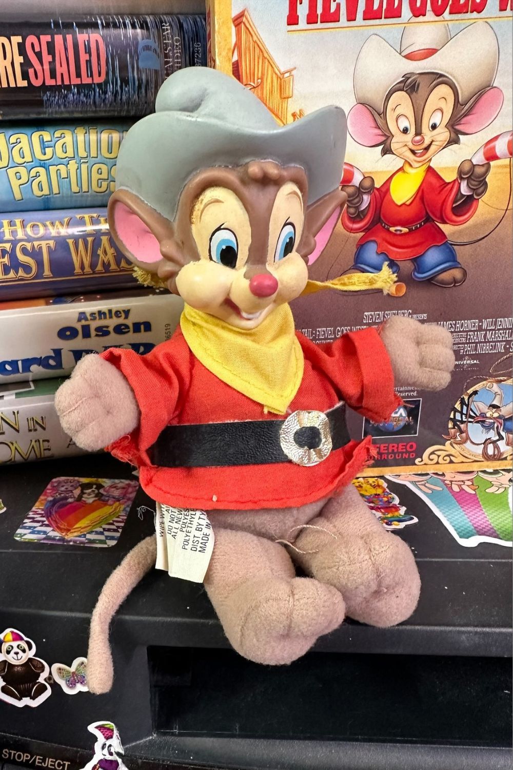 Fievel mousekewitz cheap stuffed animal