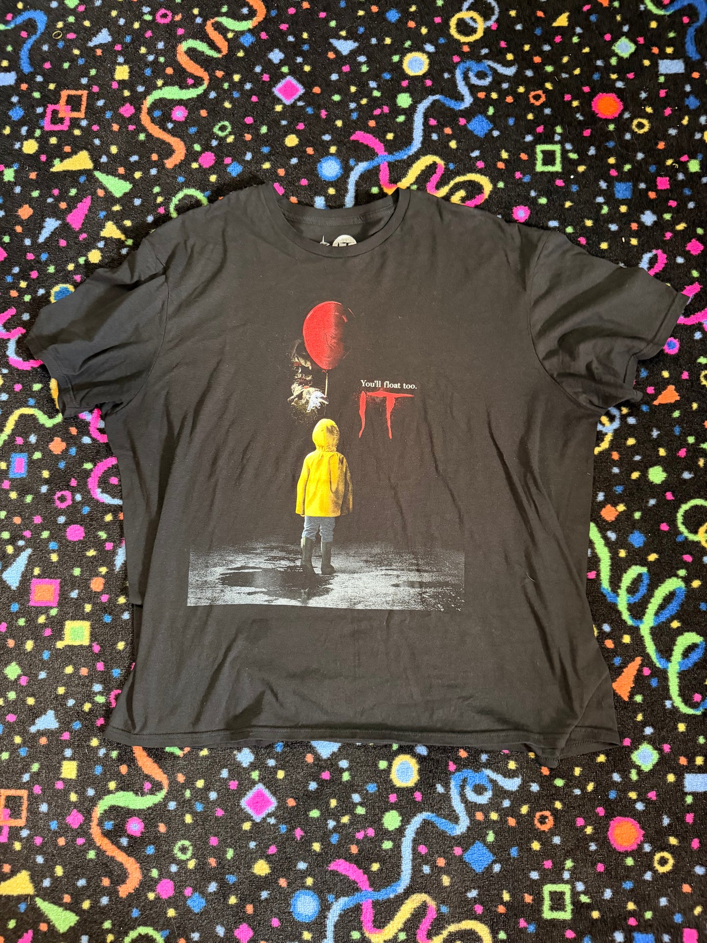 IT - You’ll float too tee XL