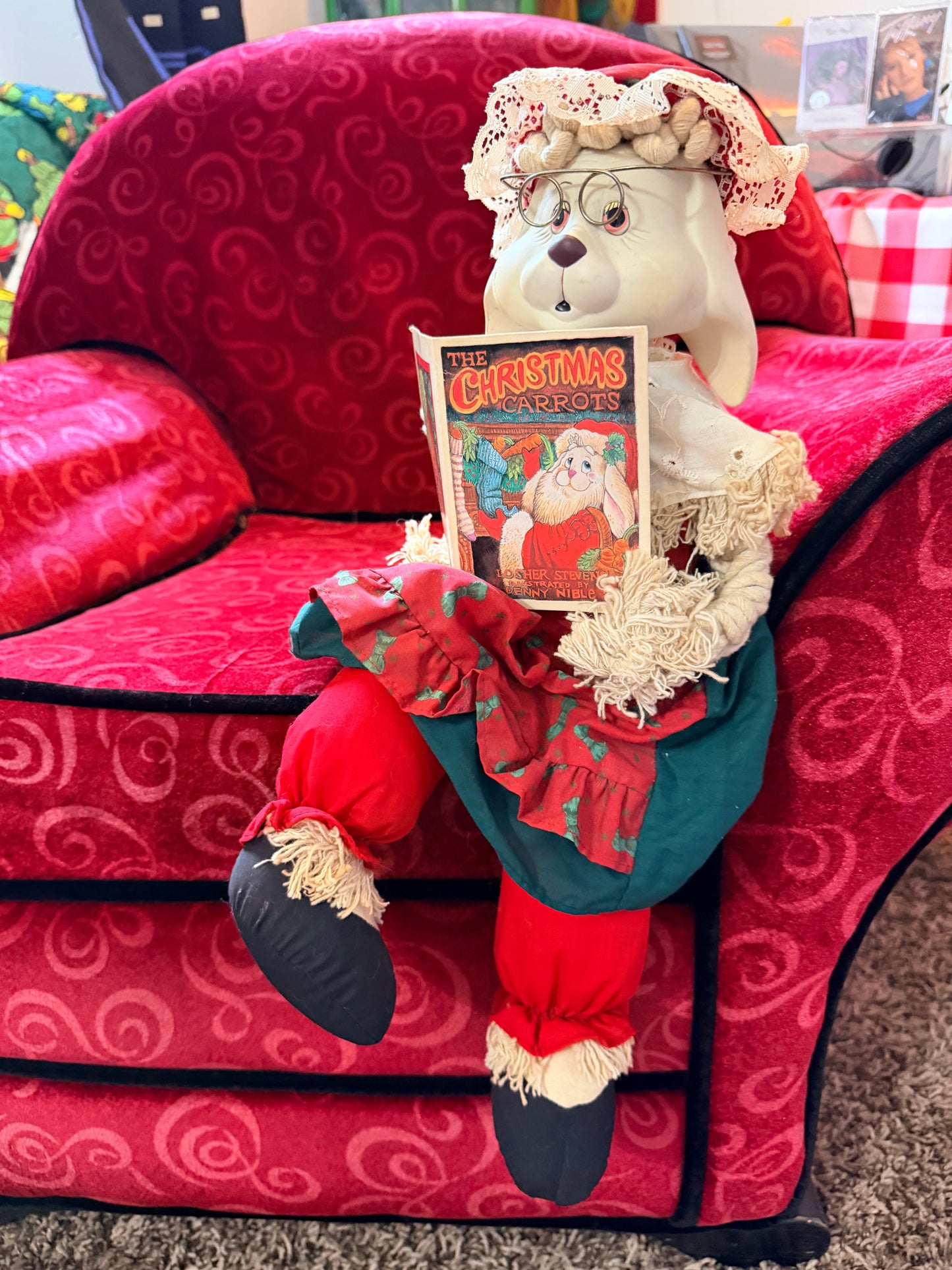 The Christmas Carrots plush figurine