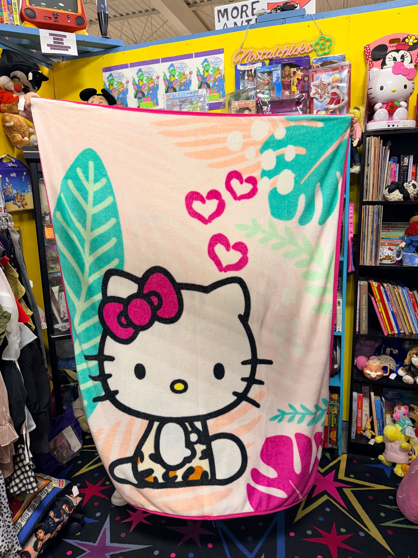 Hello Kitty Jungle Blanket