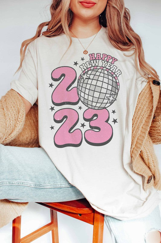 2023 HNY GRAPHIC TEE - CURVY