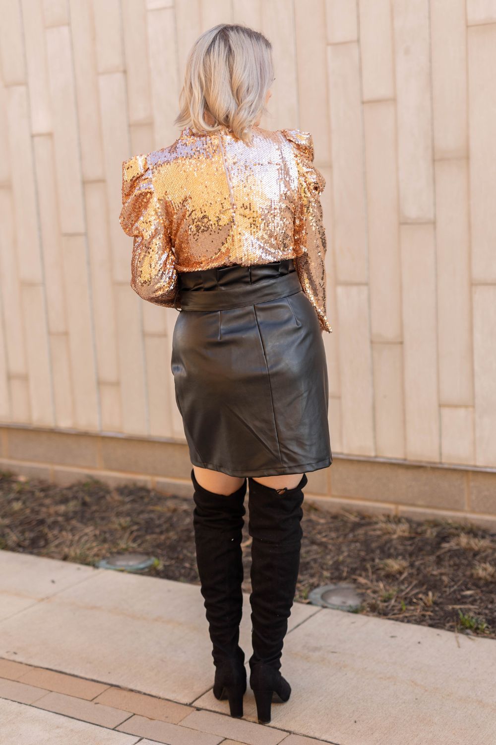HEAD TURNER SKIRT*
