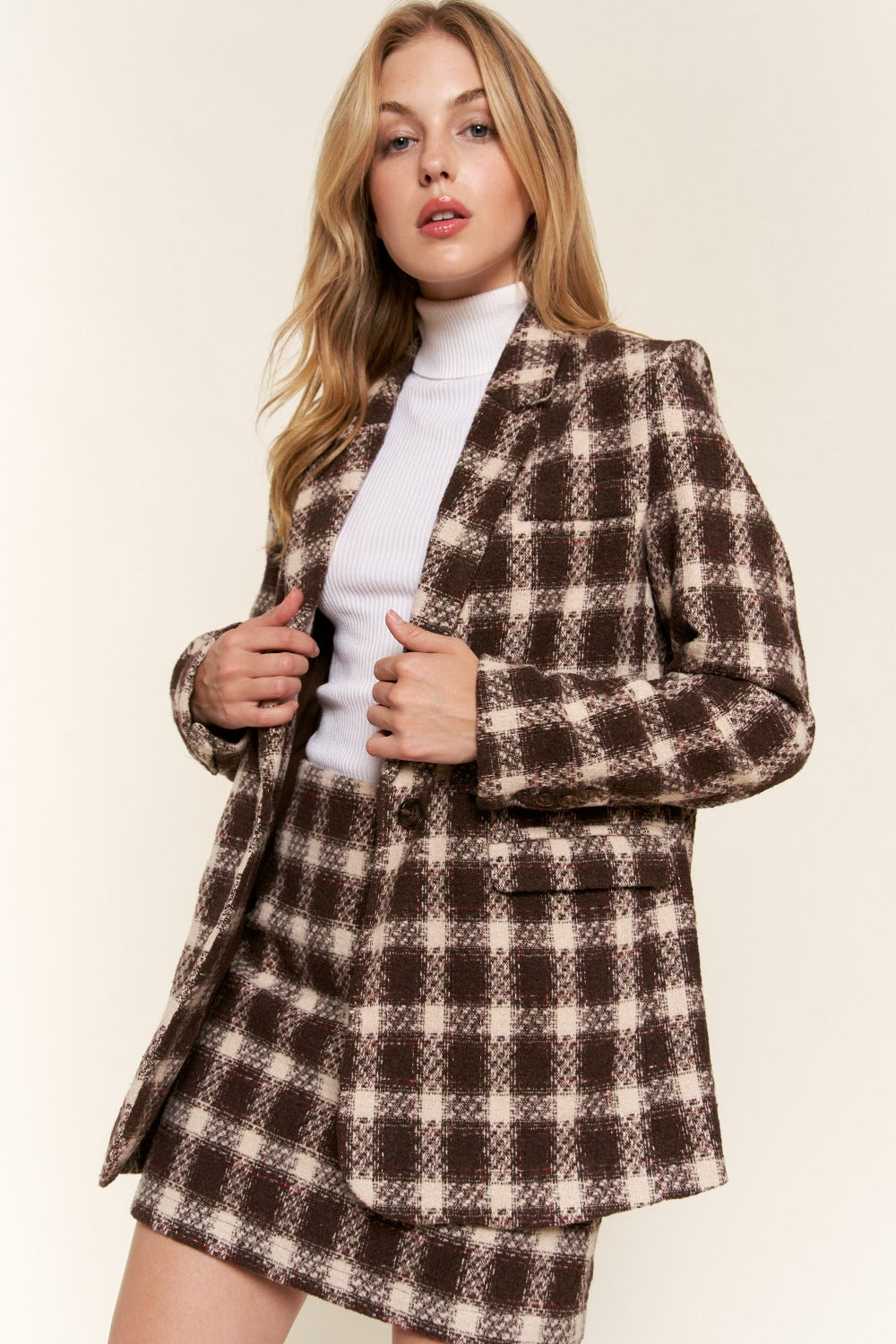 GET A CLUE PLAID BRUSHED ONE BUTTON BLAZER