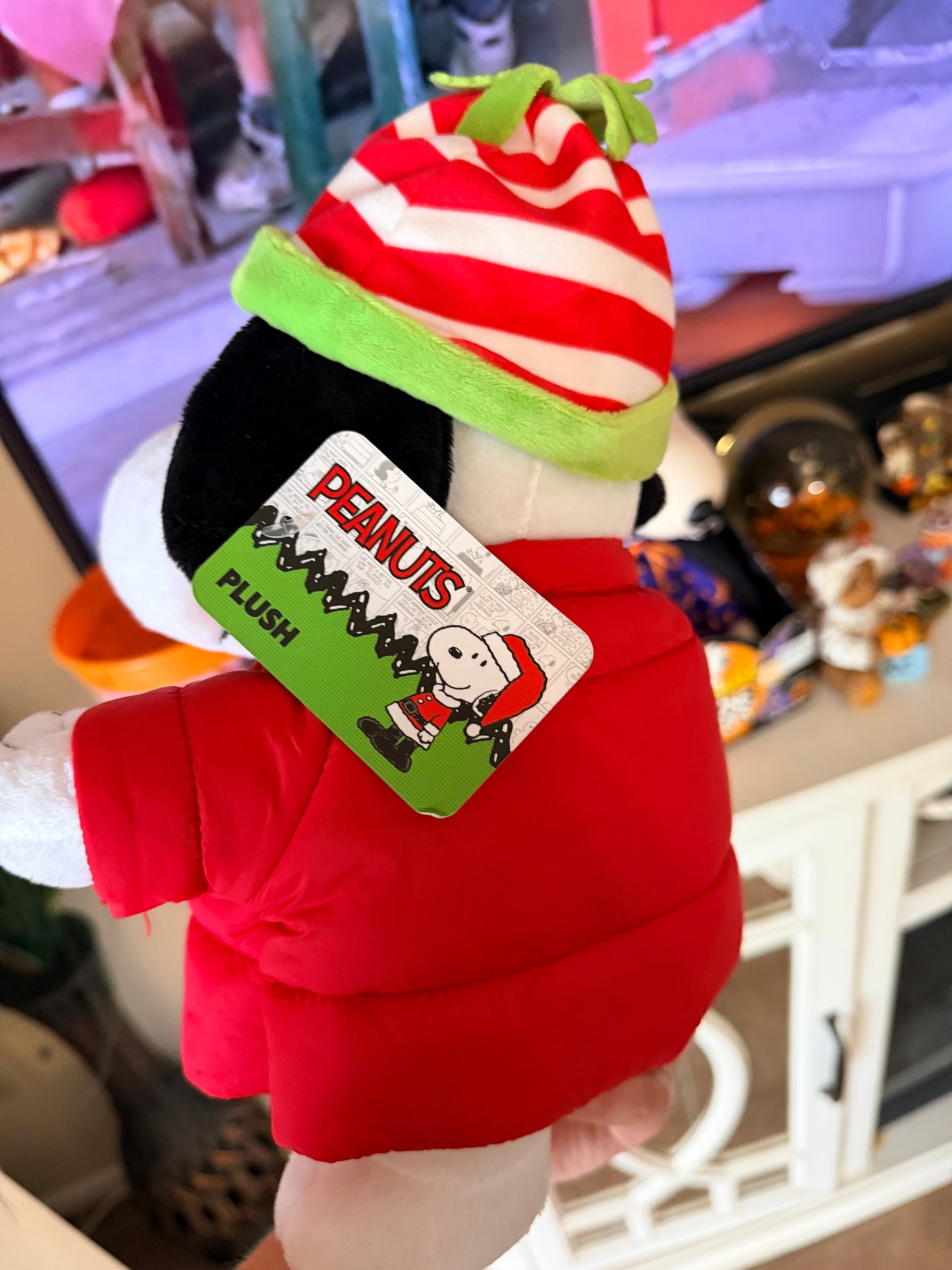 Winter snoopy plush