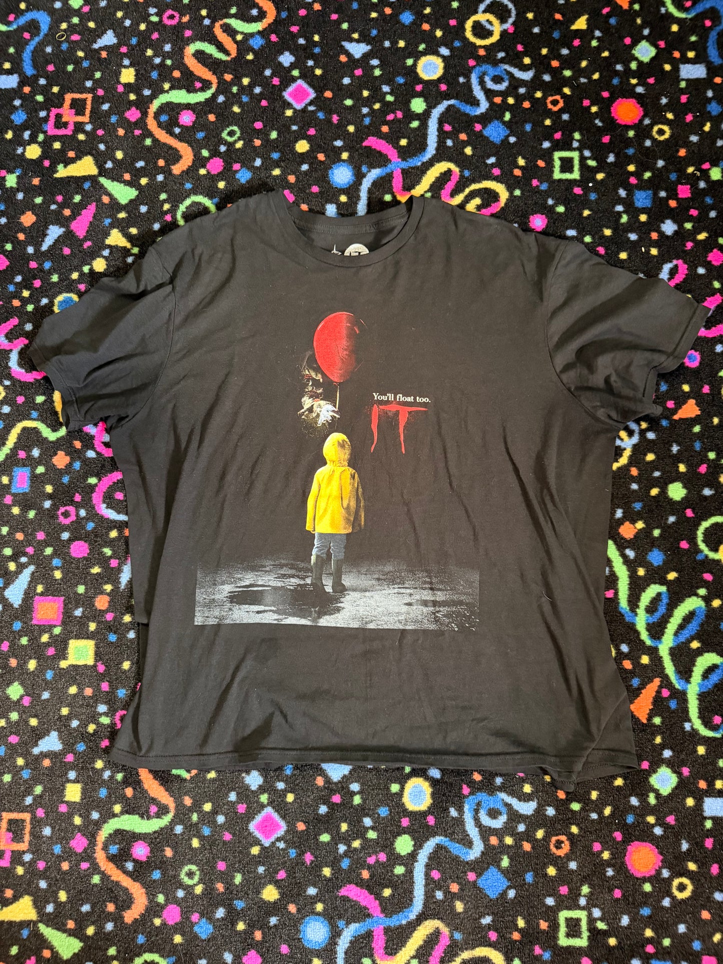 IT - You’ll float too tee XL