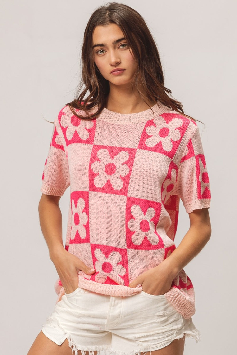 CHECKERED BLOSSOM SHORT SLEEVE SWEATER