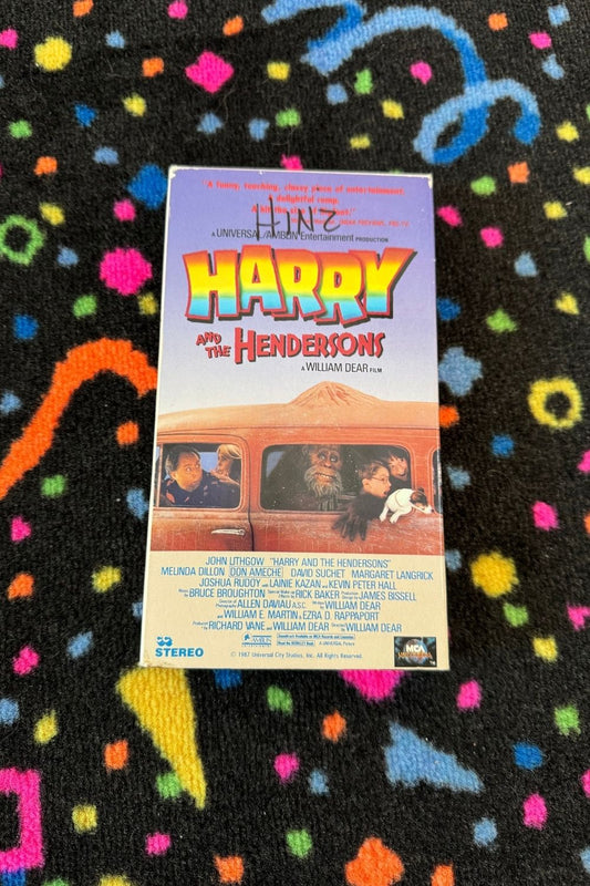 HARRY AND THE HENDERSON VHS*