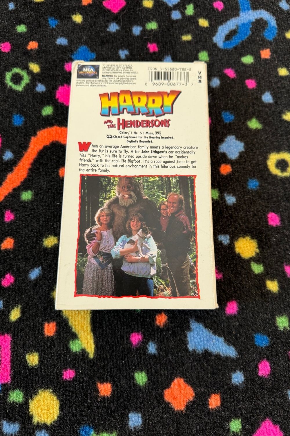 HARRY AND THE HENDERSON VHS*