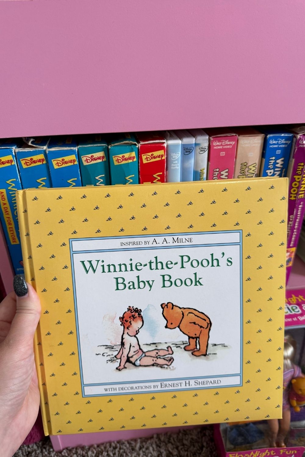 WINNIE THE POOH'S BABY BOOK*