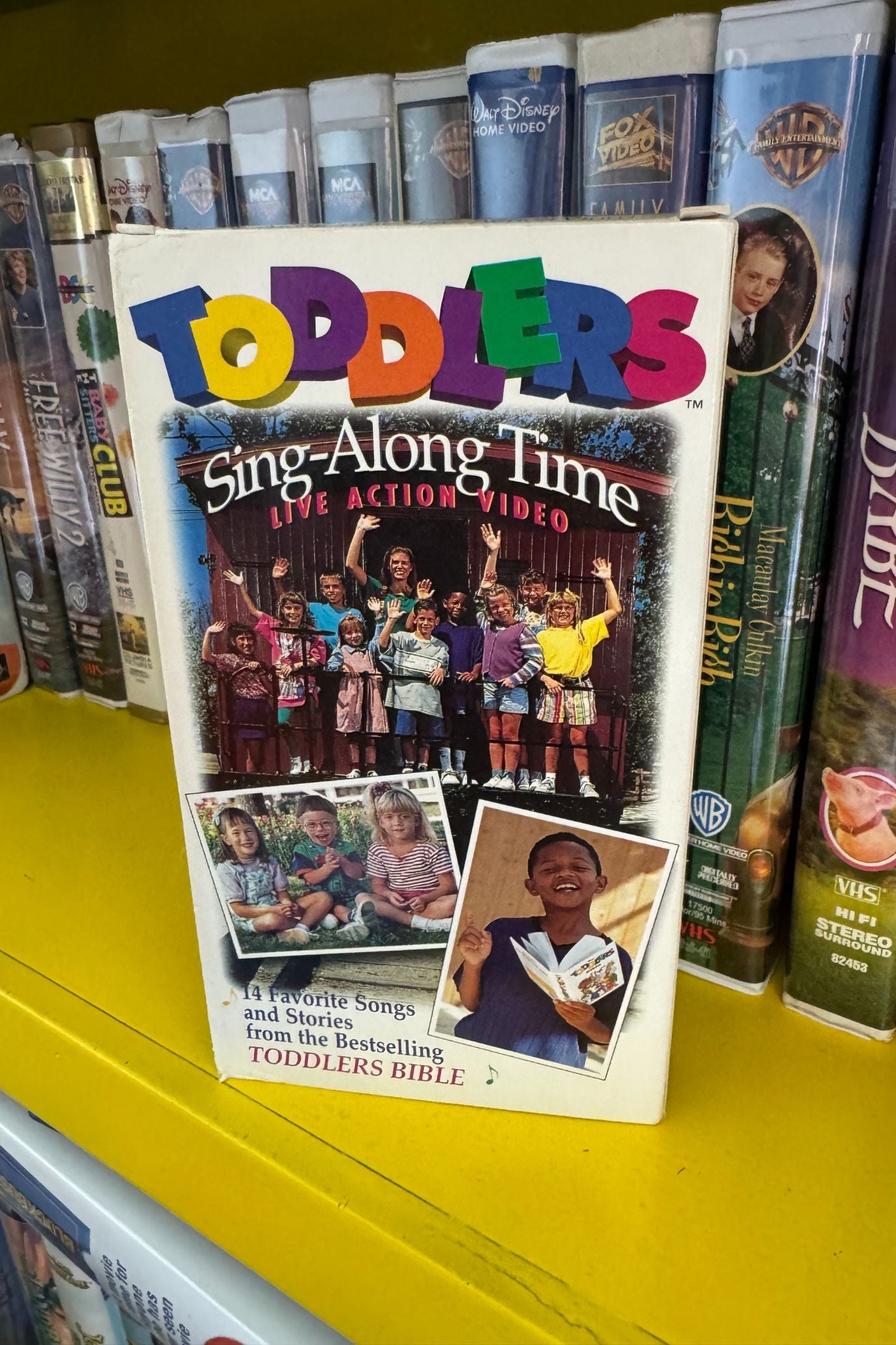 TODDLERS SING A-LONG TIME VHS*