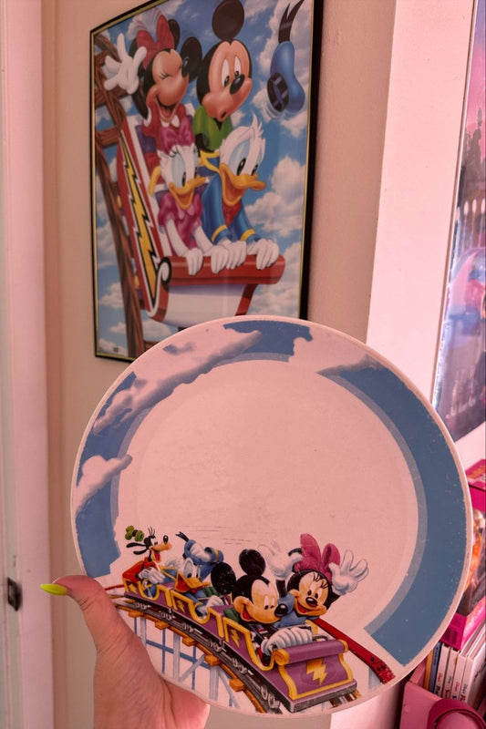 VINTAGE 1996 DISNEY BY GIBSON MICKEY MOUSE AND FRIENDS PLATES*