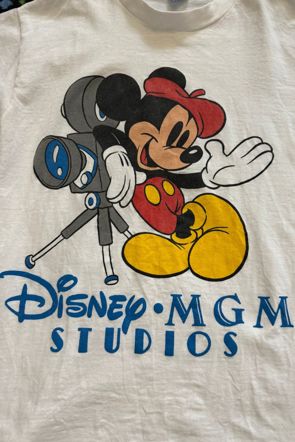 VINTAGE SIZE SMALL DISNEY MGM STUDIOS TEE*