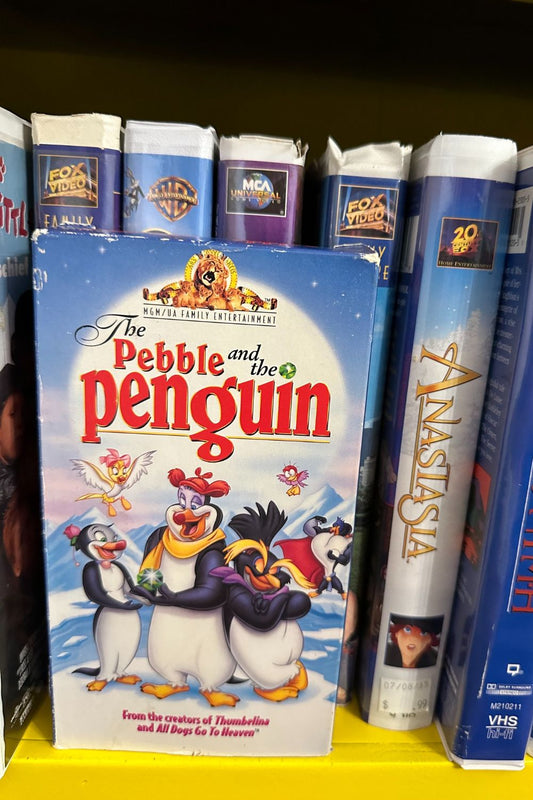 THE PEBBLE AND THE PENGUIN (SOFT COVER) VHS*