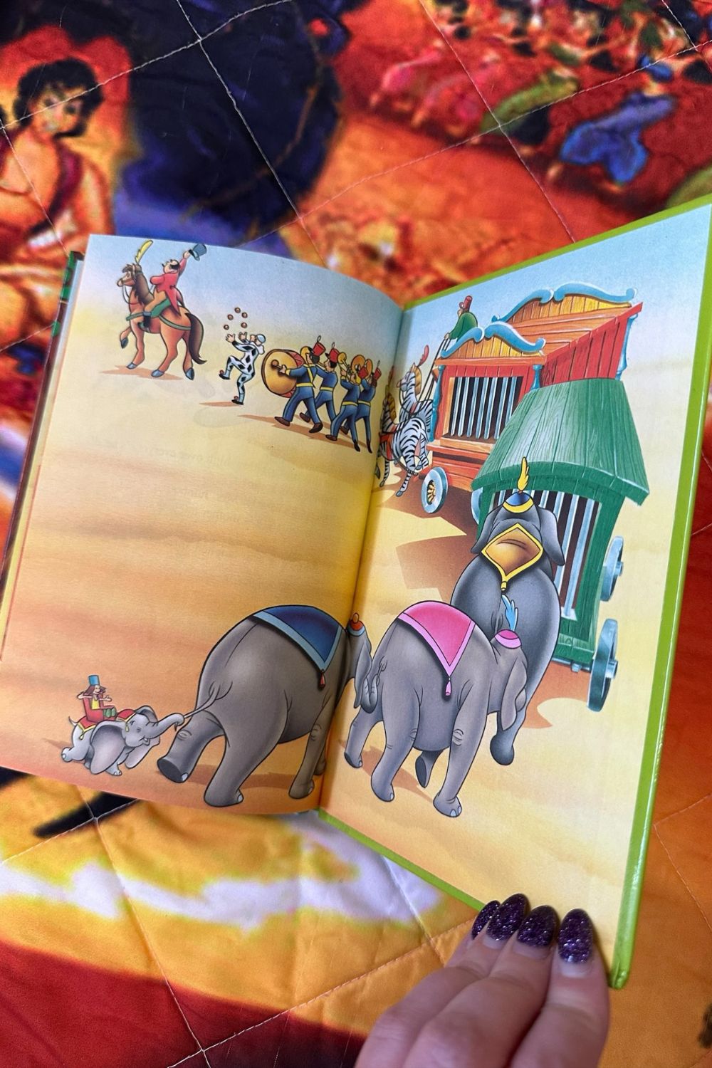 HARDCOVER DUMBO BOOK*