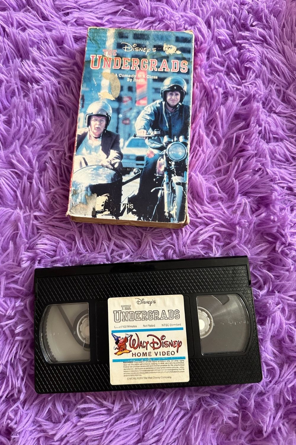 DISNEYS UNDERGRADS VHS*