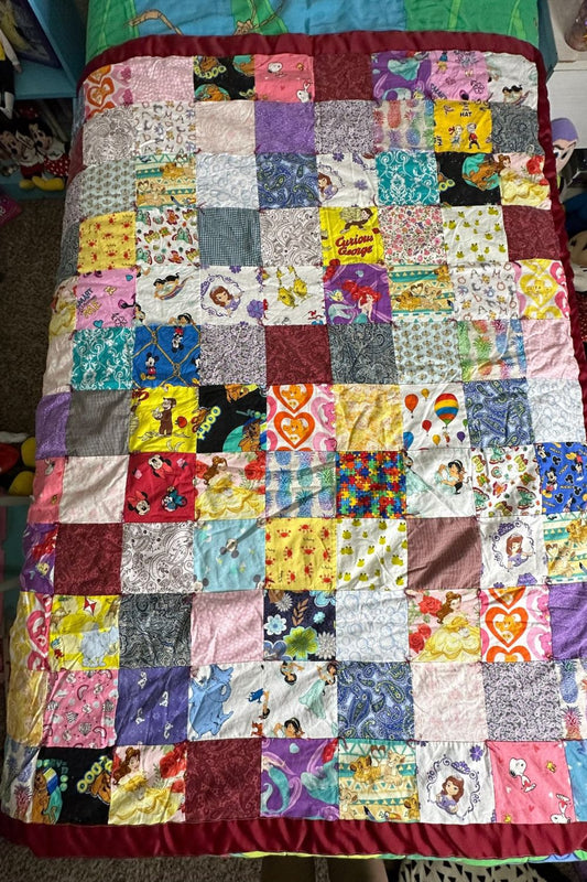 CHILDREN'S HANDMADE CARTOON QUILT*