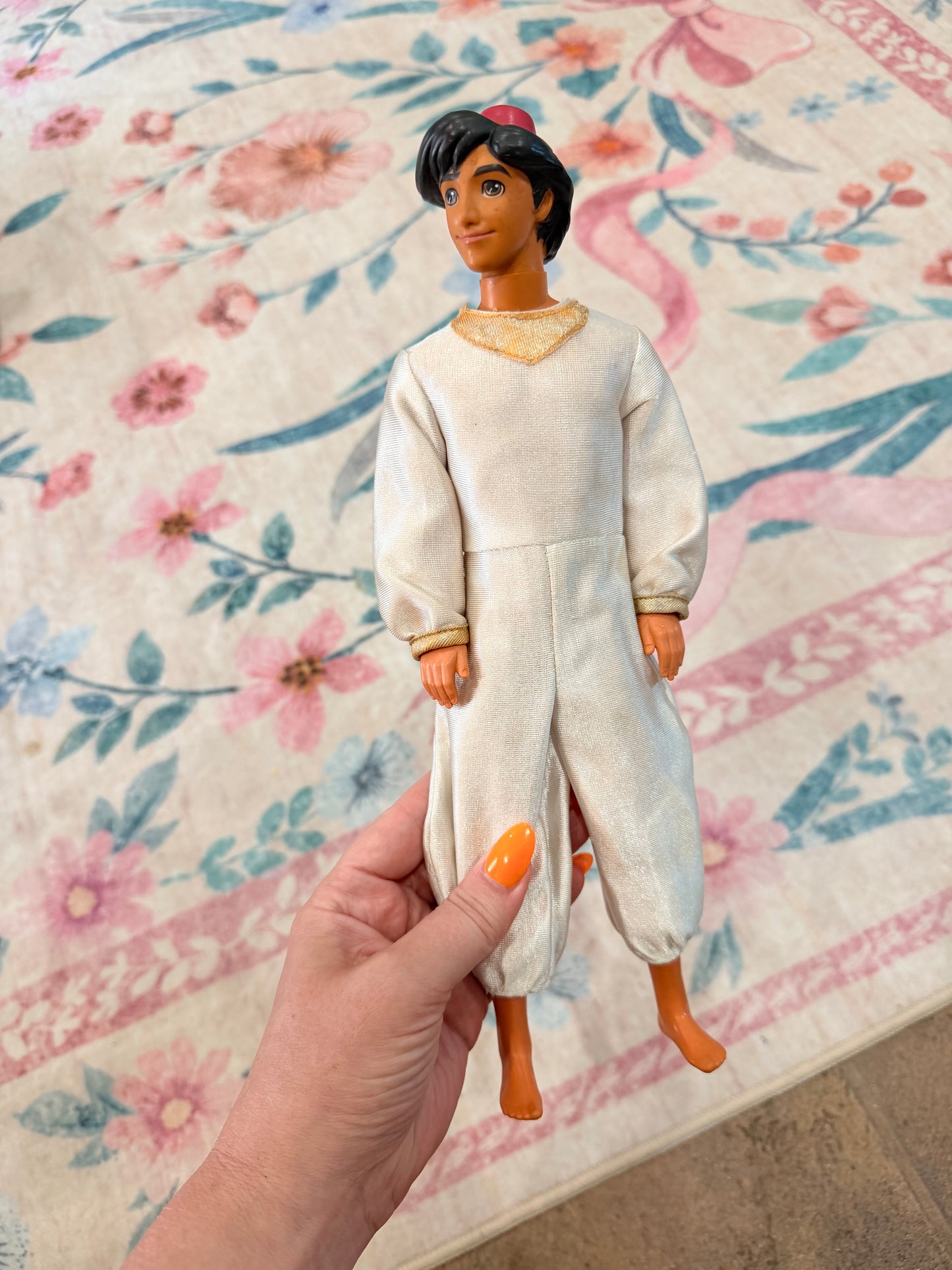Aladdin outfit doll
