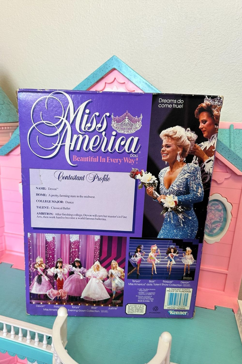 1993 MISS AMERICA DEVON DOLL FROM KENNER*