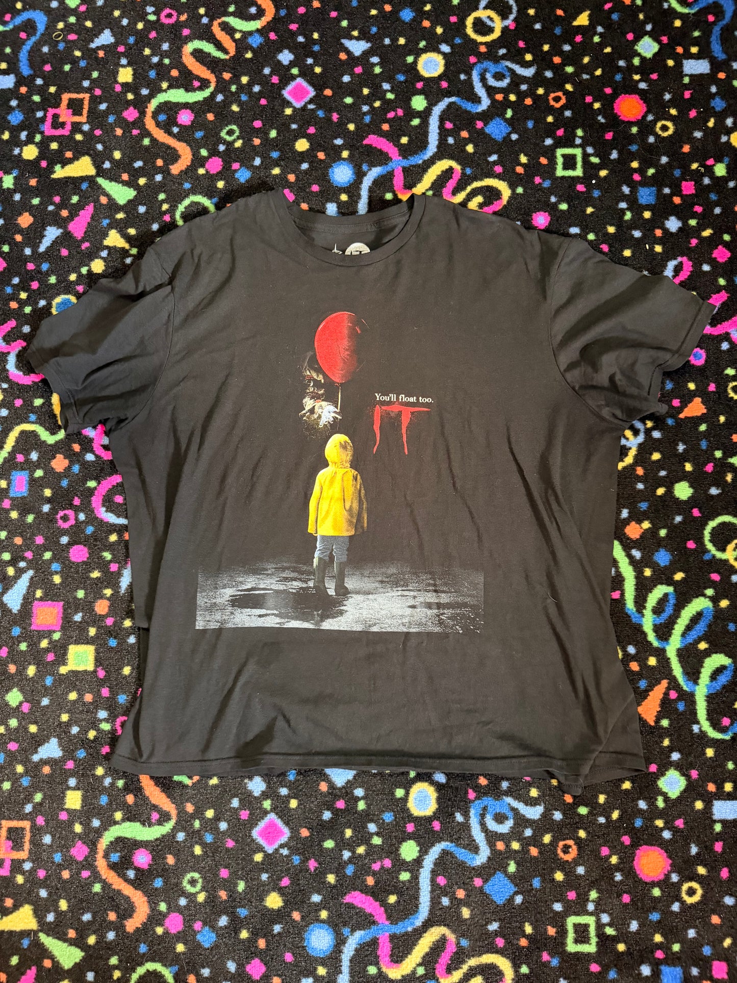 IT - You’ll float too tee XL