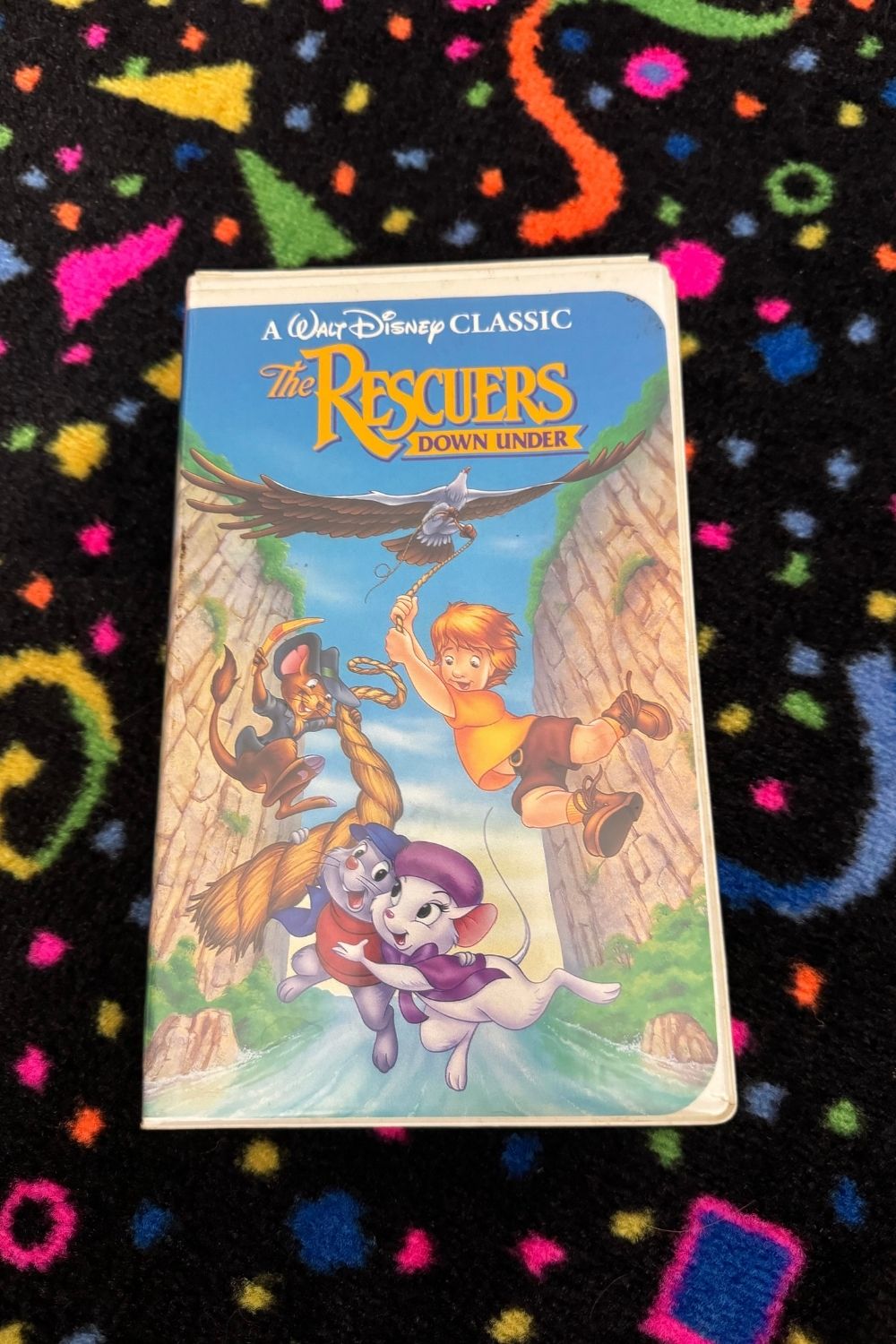 THE RESCUERS DOWN UNDER VHS*