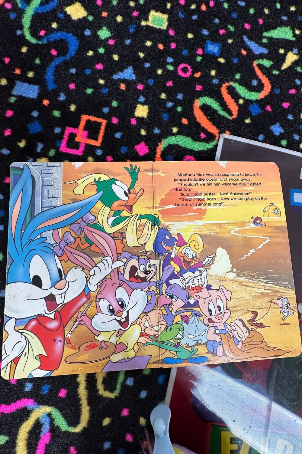 TINY TOON ADVENTURES AND THE HAUNTED BEACH BOOK*