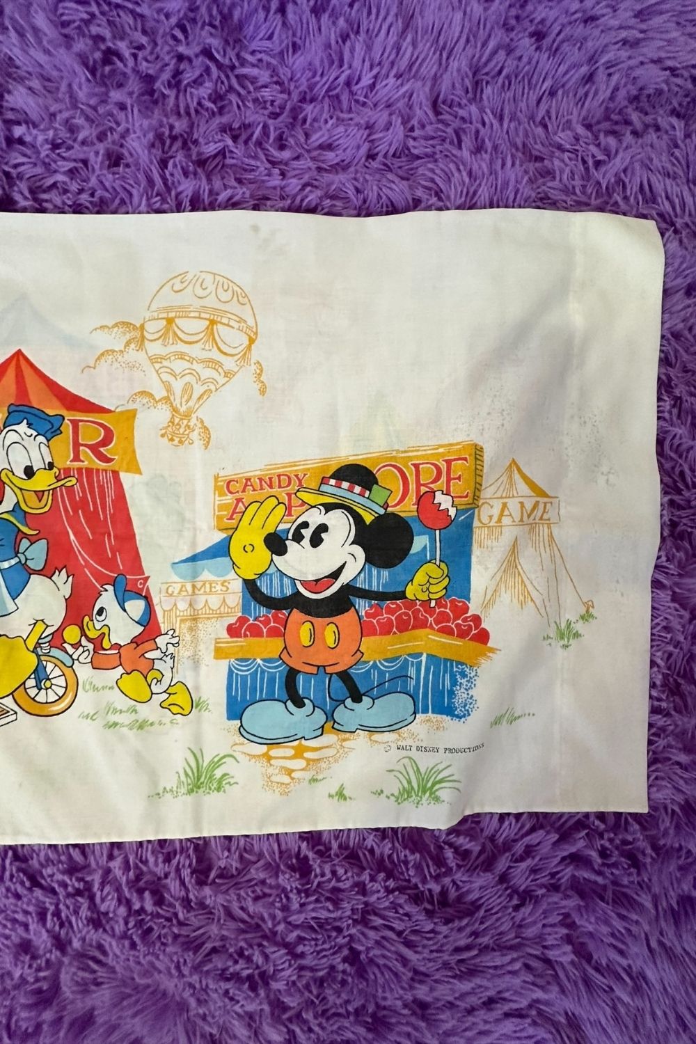 MINNIE, GOOFY, DONALD AND FRIENDS PILLOW CASE*