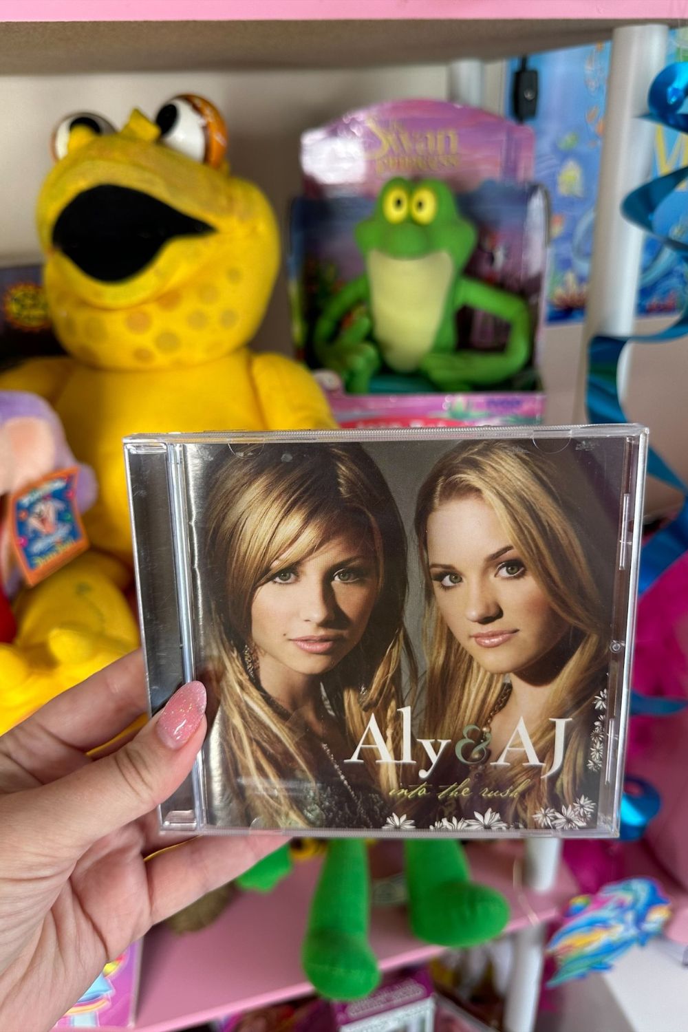 ALY AND AJ INTO THE RUSH CD* – Nostalchicks