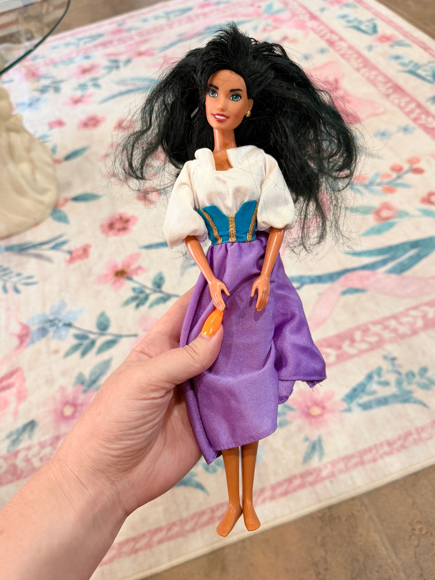 Disneys Esmeralda Barbie -
Missing earring