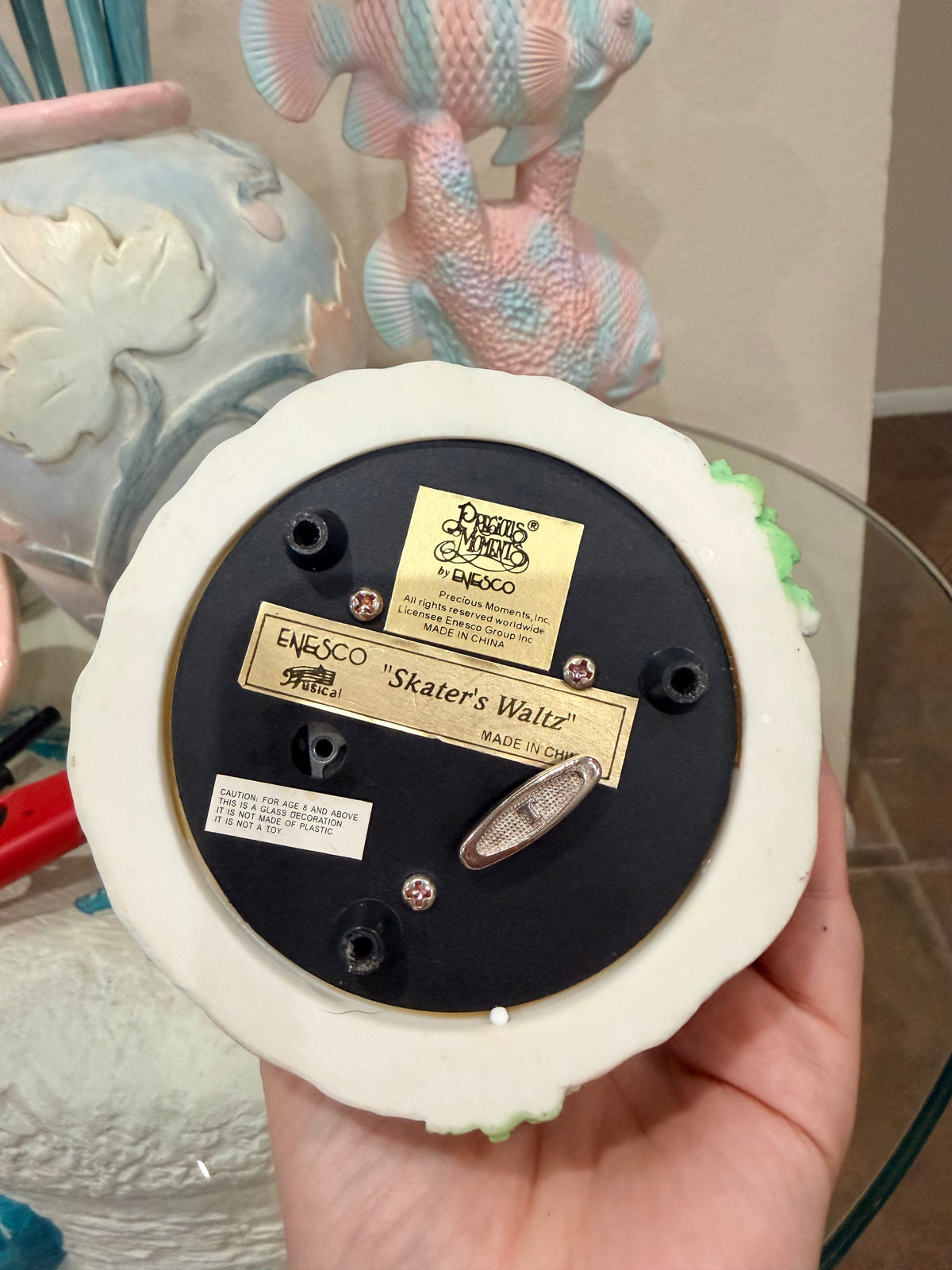 Precious moments “Skater Waltz” snow globe