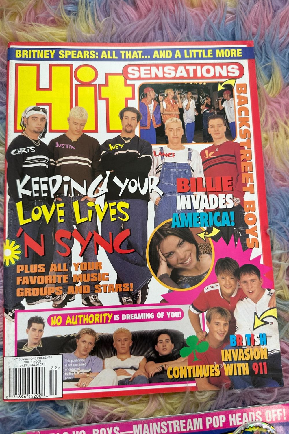 HIT SENSATIONS KEEPING YOUR LOVE LIVES MAGAZINE*