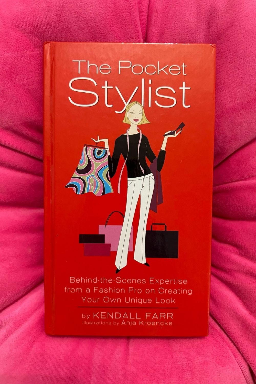 THE POCKET STYLIST BOOK*