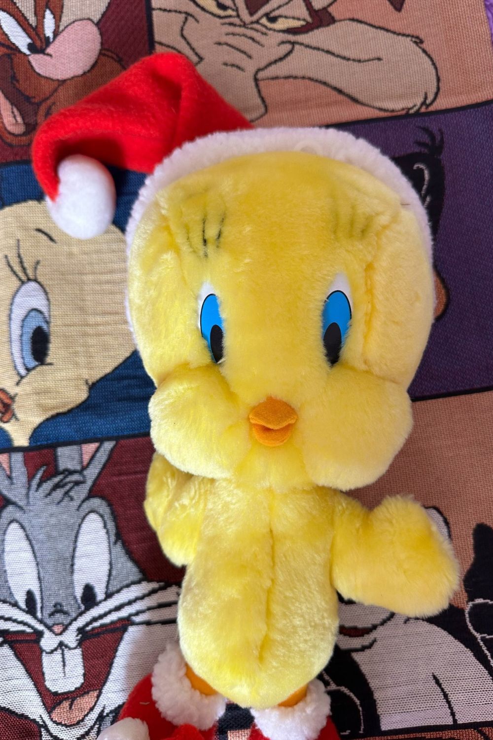 VINTAGE 1997 TWEETY BIRD CHISTMAS PLUSH*