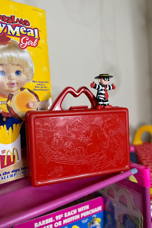 RED MCDONALDLAND LUNCHBOX*