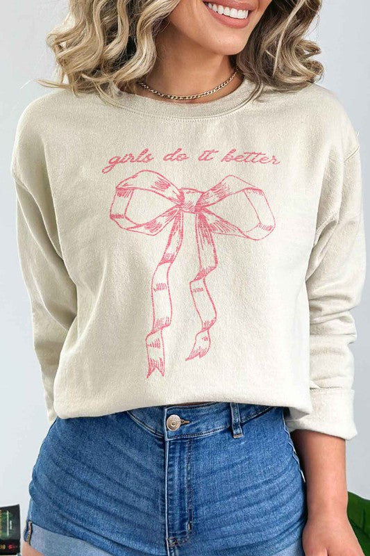 GIRLS DO IT BETTER GRAPHIC SWEATSHIRT