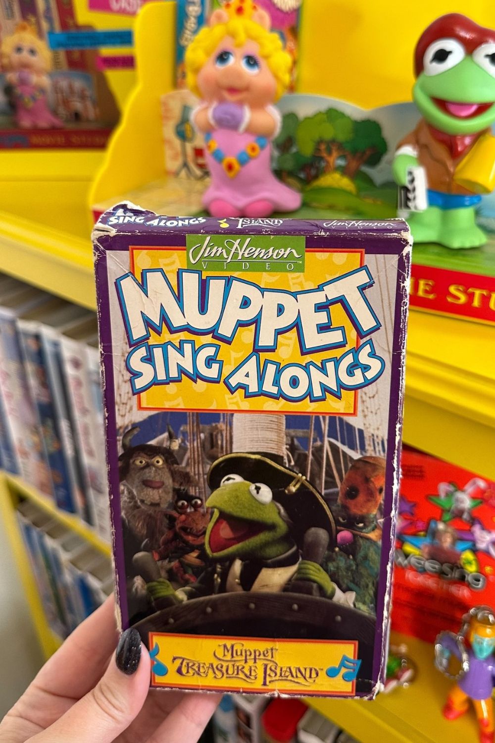 MUPPET SING ALONGS - TREASURE ISLAND VHS*