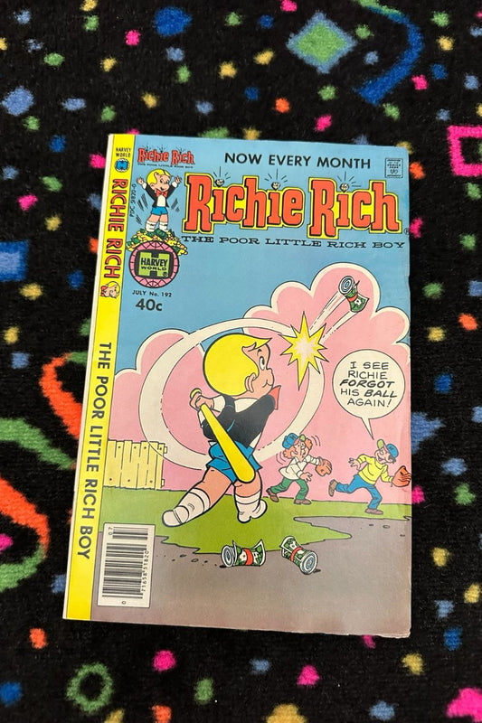 RICHIE RICH COMIC*