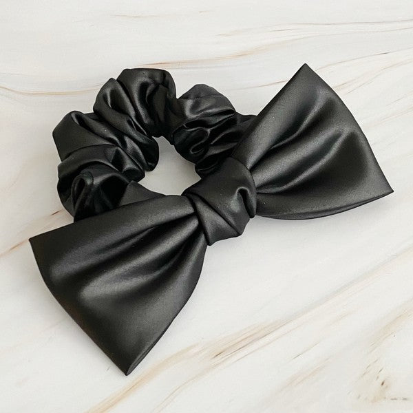 SUNNY SATIN KNOT SCRUNCHIE