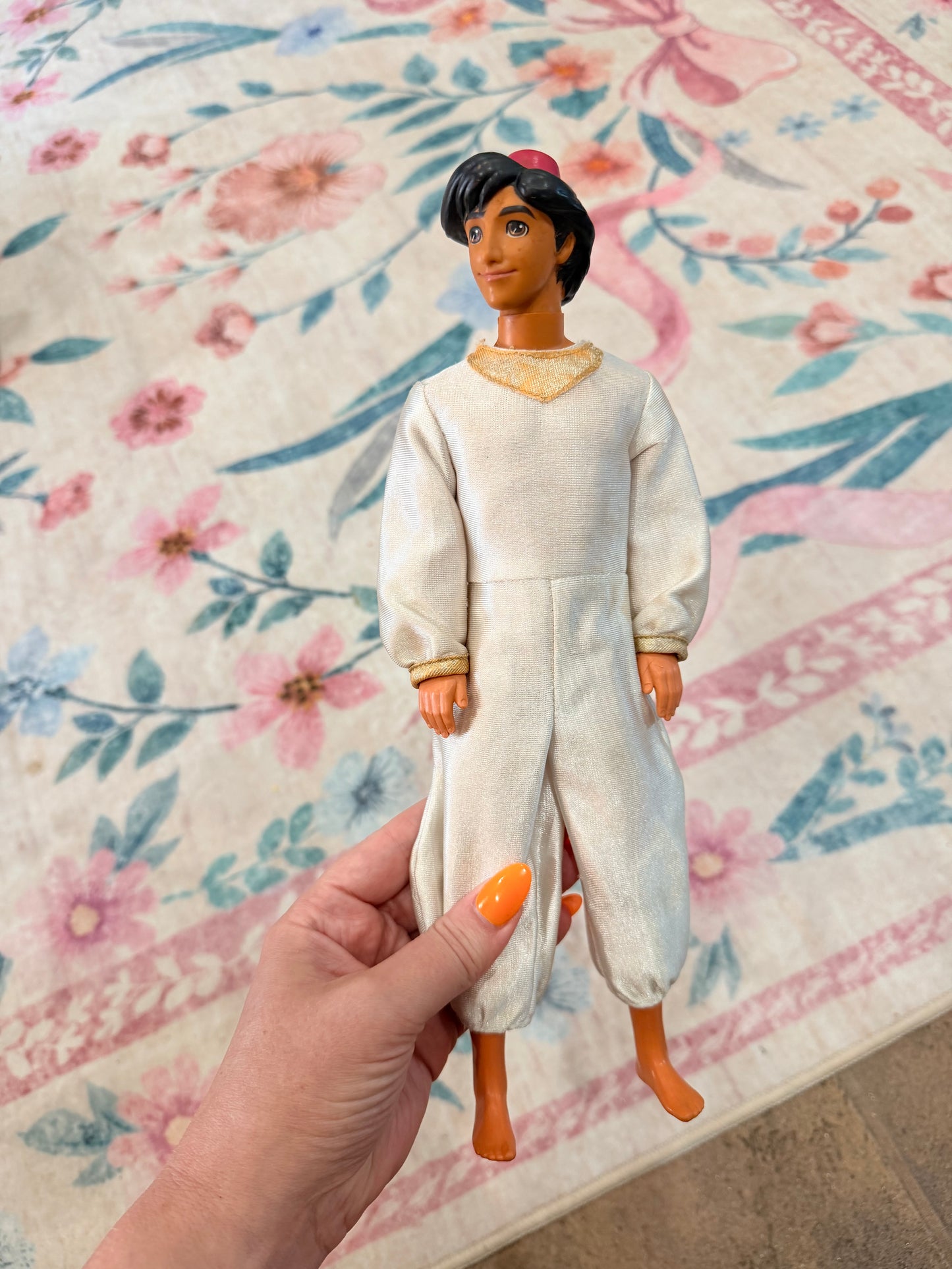 Aladdin outfit doll