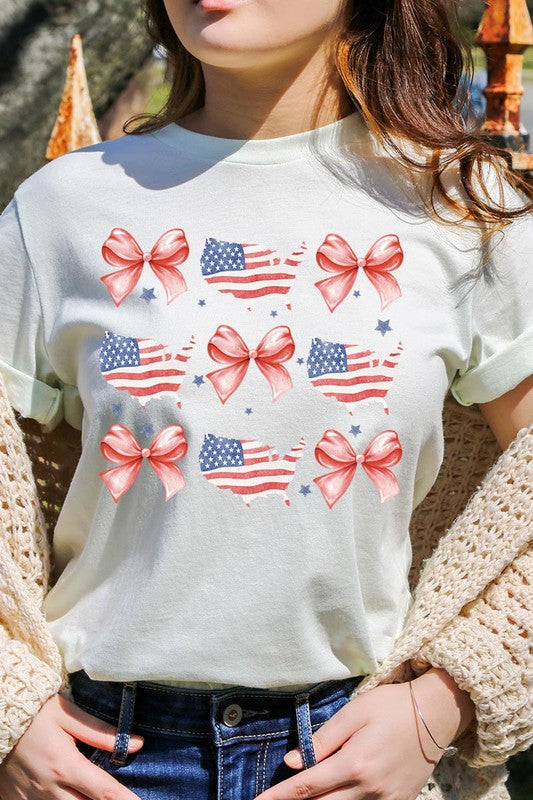 PATRIOTIQUE FLAG AND BOW TEE