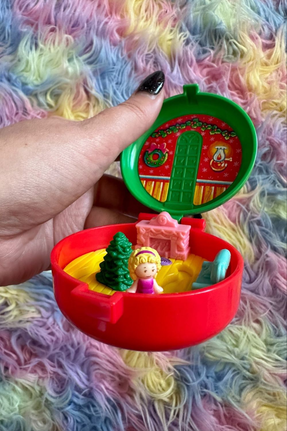 1993 MCDONALDS POLLY POCKET PLAYSET TOTALLY TOY HOLIDAY COMPACT CHRISTMAS WREATH*