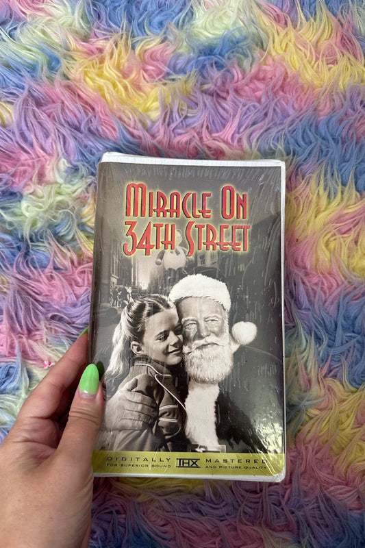 MIRACLE ON 34TH STREET VHS (SEALED)*