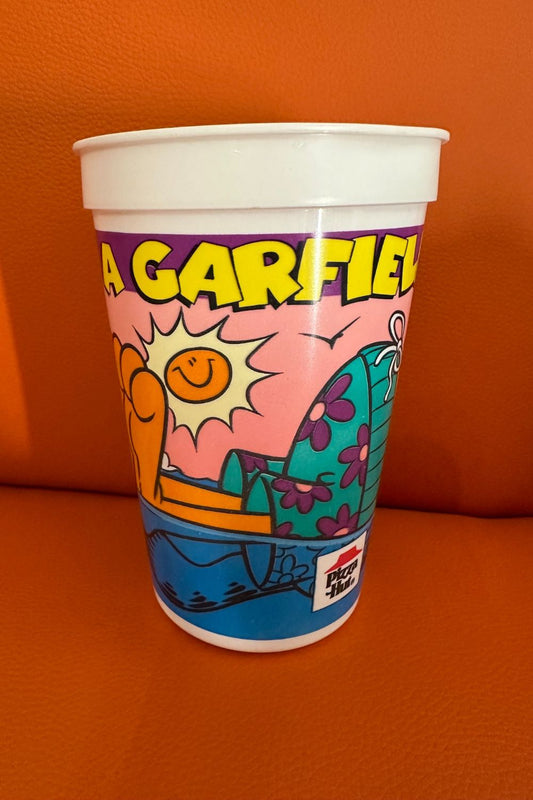 1993 PIZZA HUT GARFIELD FLOAT CUP*