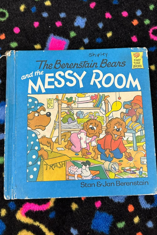 THE BERENSTAIN BEARS ANG THE MESSY ROOM BOOK (HARDCOVER)*