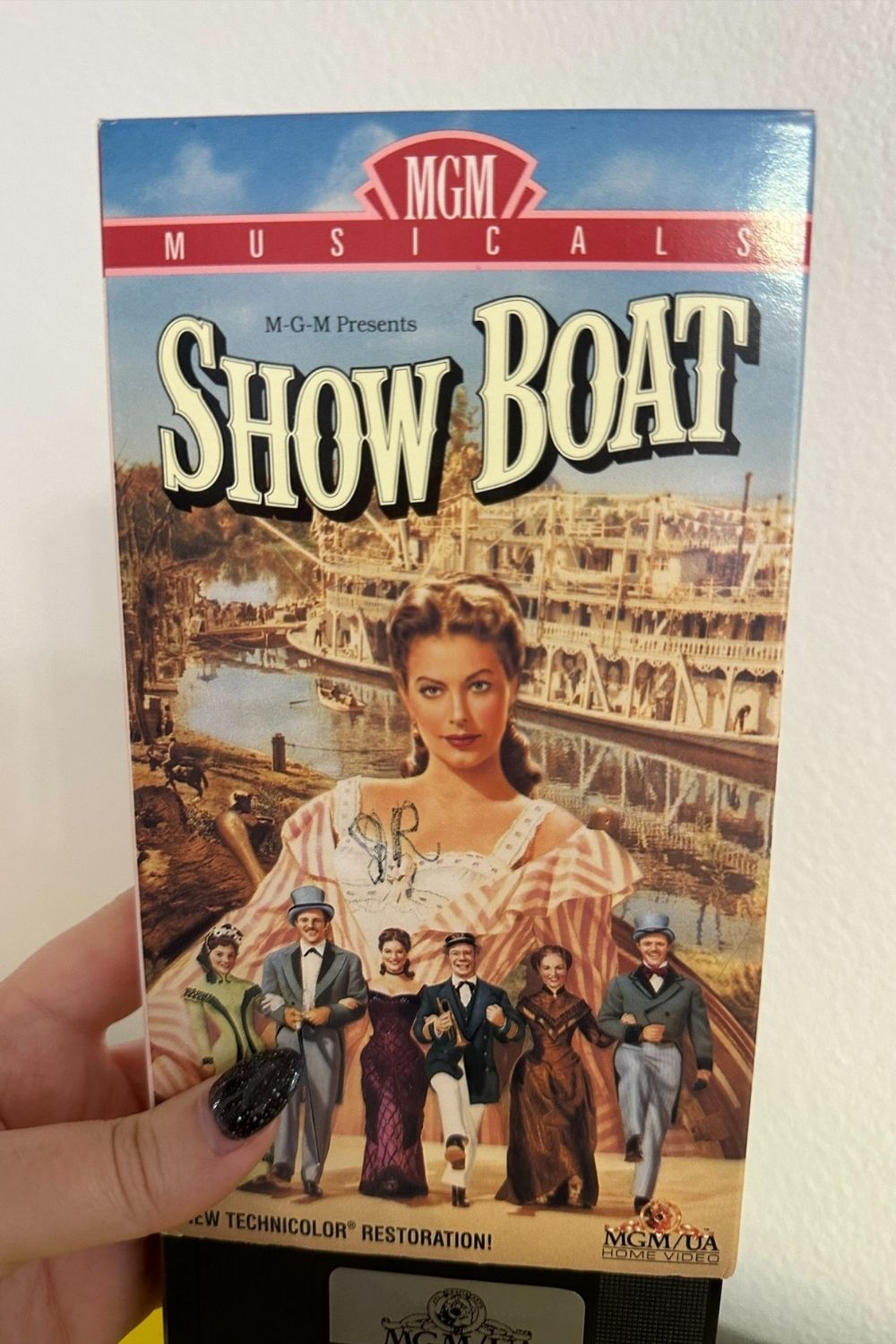 SHOWBOAT VHS*