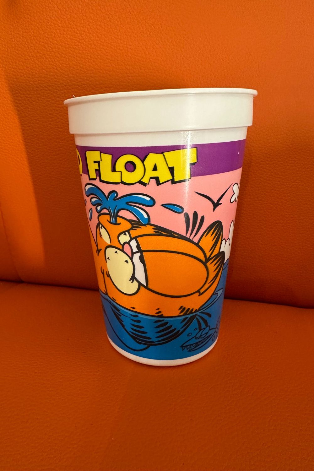 1993 PIZZA HUT GARFIELD FLOAT CUP*